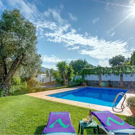 Casa Buganvilla By Vintage Travel オルヒバ